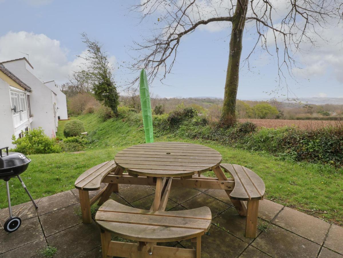 Hembry Meadows Villa Callington Exterior photo